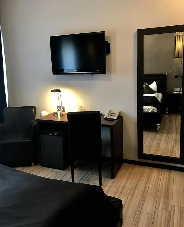 Mauritius Komfort Hotel In Der Altstadt Cologne 3*,