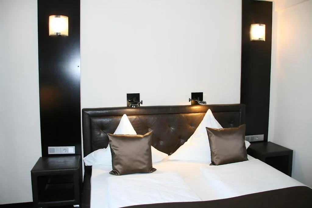 Mauritius Komfort Hotel In Der Altstadt Cologne 3*,  Germany