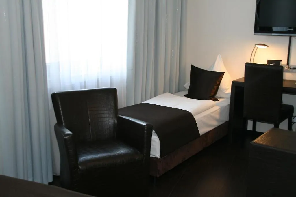 Mauritius Komfort Hotel In Der Altstadt Cologne 3*,
