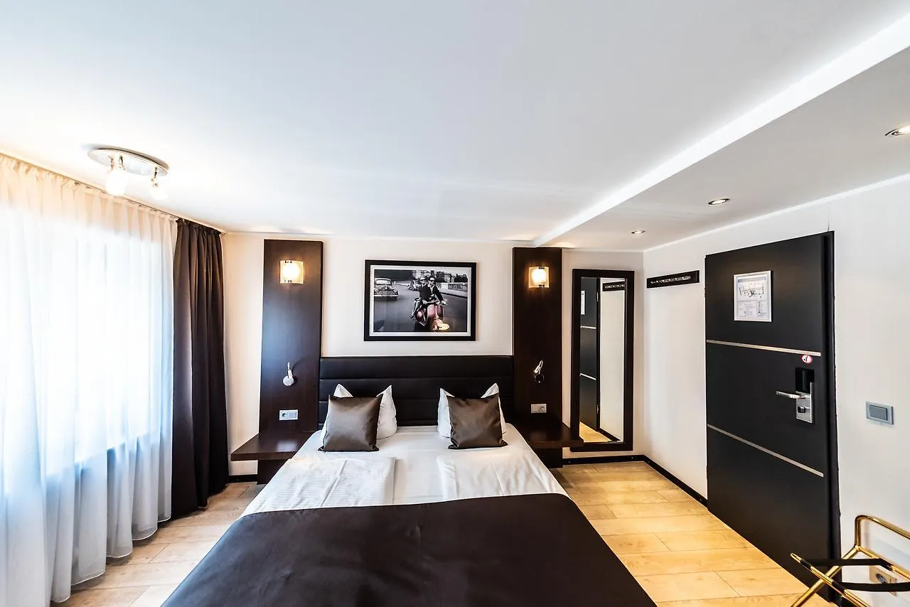 Mauritius Komfort Hotel In Der Altstadt Cologne 3*,