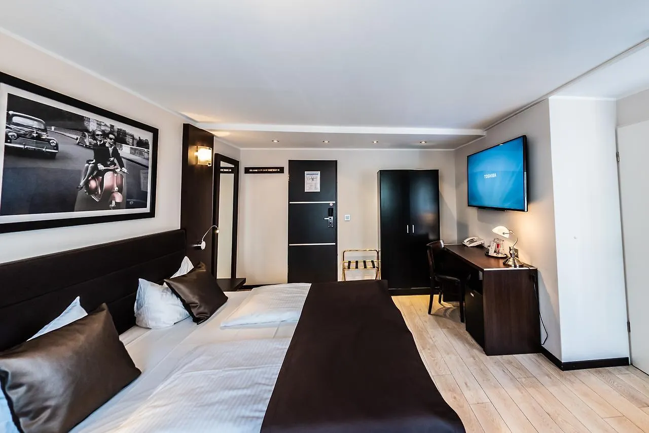 Mauritius Komfort Hotel In Der Altstadt Cologne 3*,