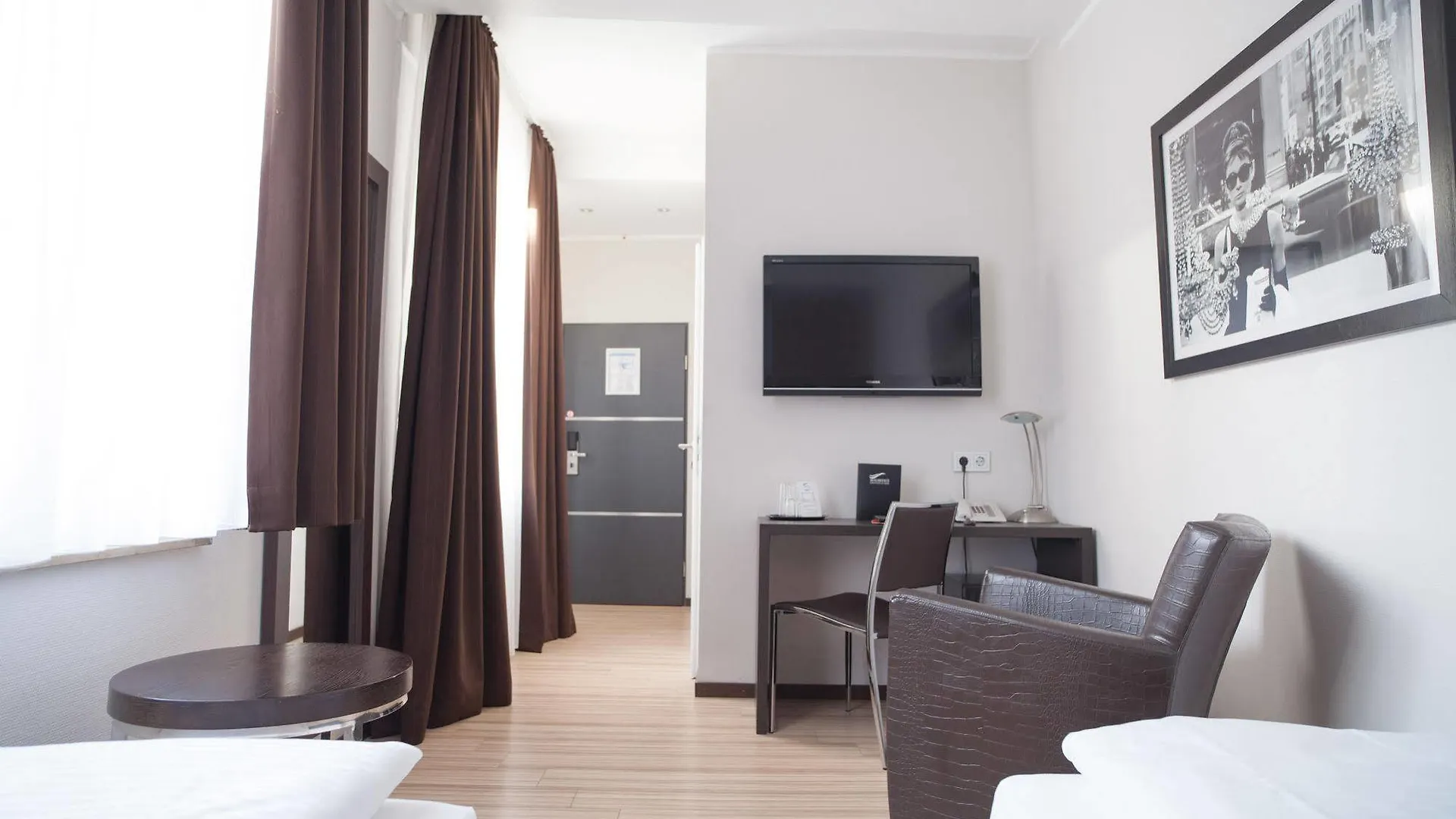 Mauritius Komfort Hotel In Der Altstadt Cologne